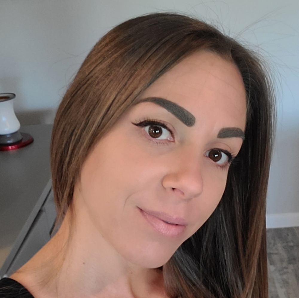 Meet your Posher, Julie